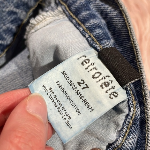 NWT Retrofete Women’s Maggie Distressed Low Rise Jean in Coast - Picture 5 of 10